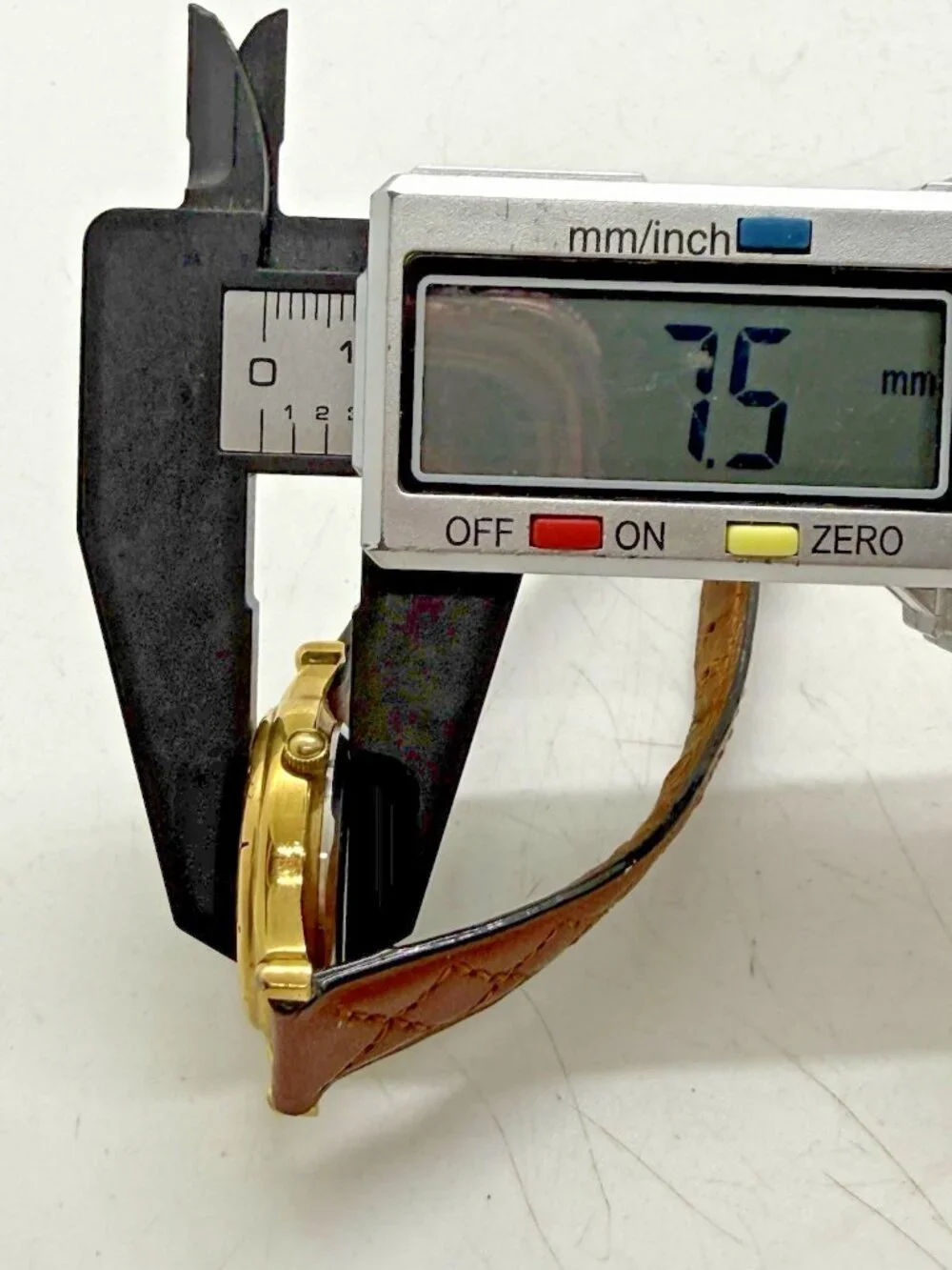 Vtg Brittania Moon Phase Quartz Watch BL232 Gold Tone Date Brown Leather Band